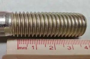 Close up of metric threads