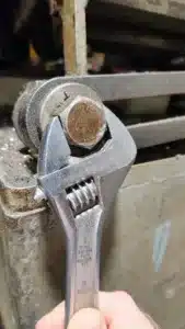 external screw drive
